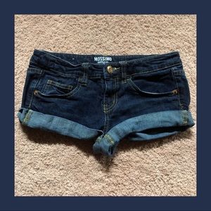 💙 Denim Short-Shorts